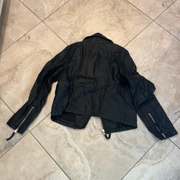 Abercrombie & Fitch vegan moto jacket size medium - Picture 4 of 4
